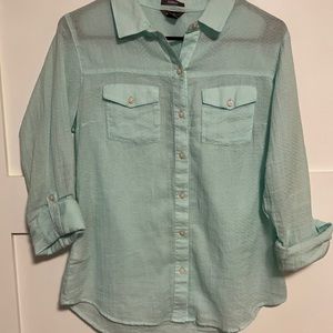 Eddie Bauer Women’s Classic fit shirt